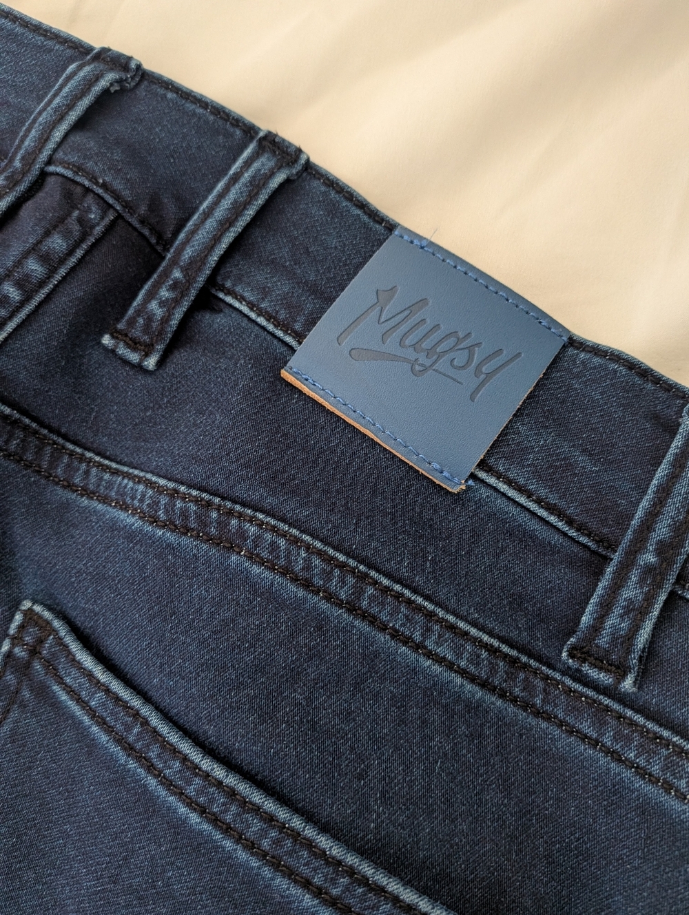 Mugsy Men's Studio Blues Knit Dark Wash Soft Stretchy Jeans 28 x 30 - FLX6KNSB